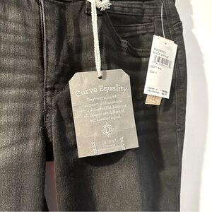 Democracy jeans size 4